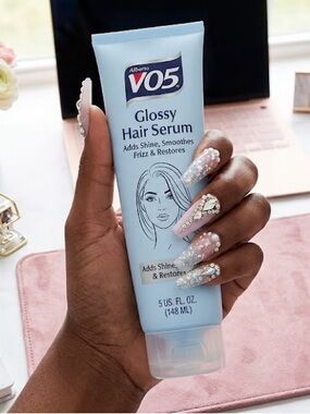 Glossy Hair Serum - Light Blue Tube, 5 fl oz